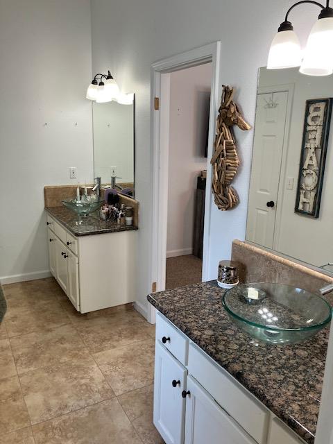 168 Decatur Ave, Clovis, CA 93611
