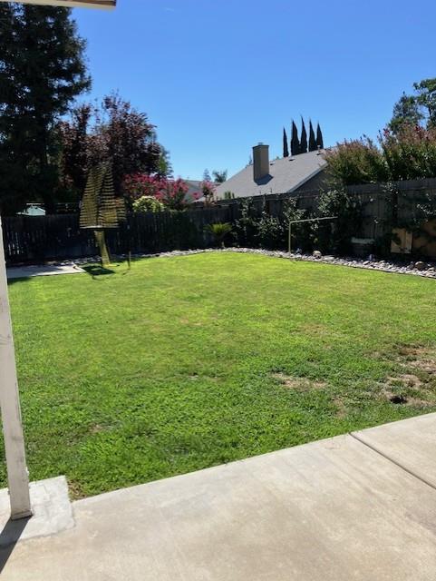 168 Decatur Ave, Clovis, CA 93611