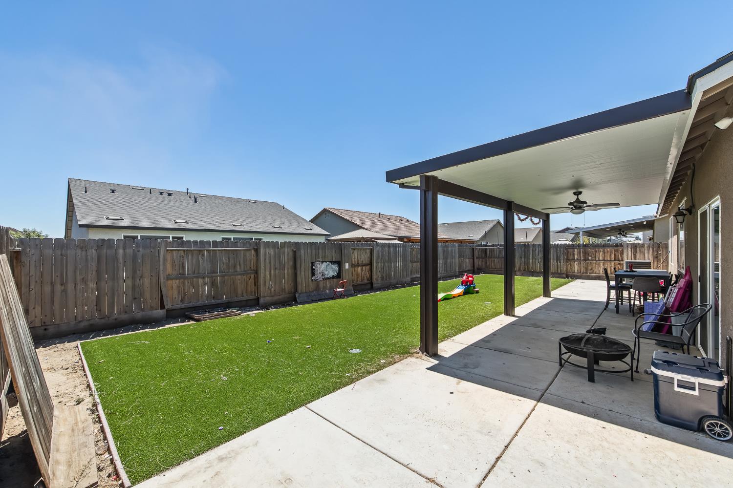 3541 E Laura, Visalia, CA 93292