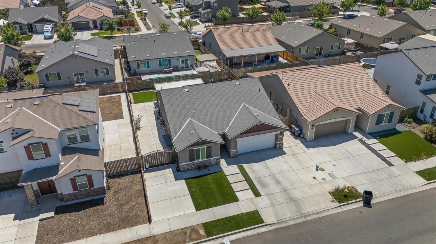 3541 E Laura, Visalia, CA 93292