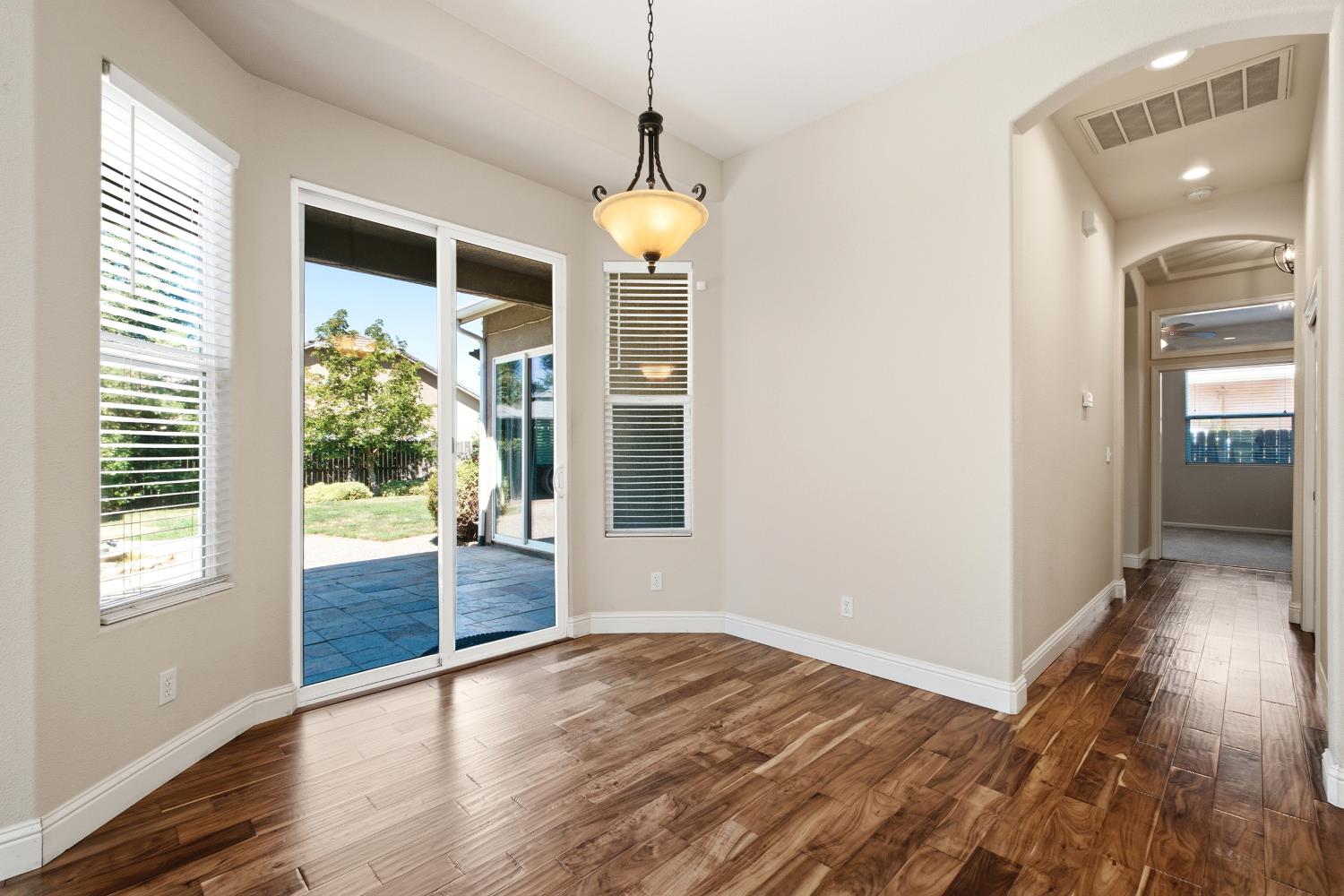 256 N Magnolia Ave, Clovis, CA 93611