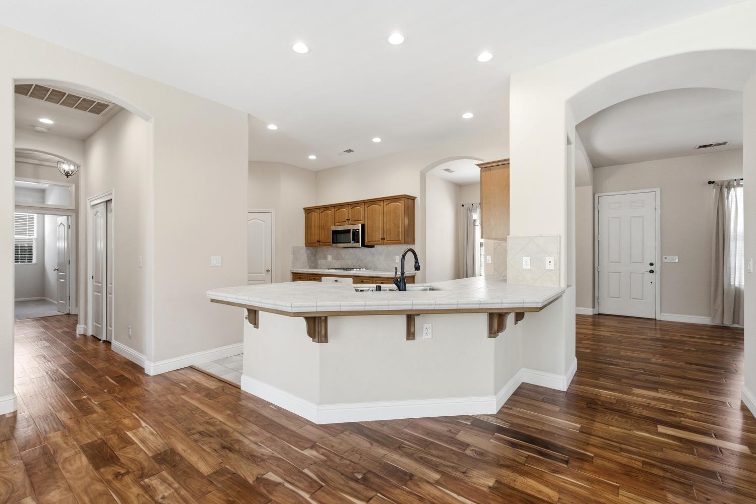 256 N Magnolia Ave, Clovis, CA 93611