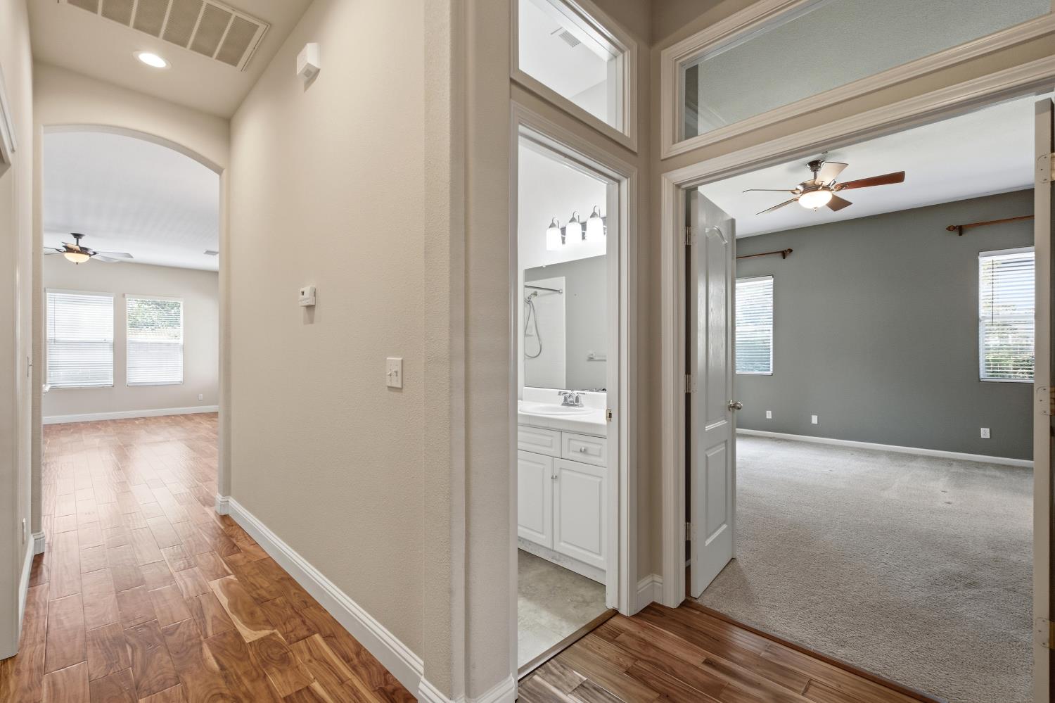 256 N Magnolia Ave, Clovis, CA 93611