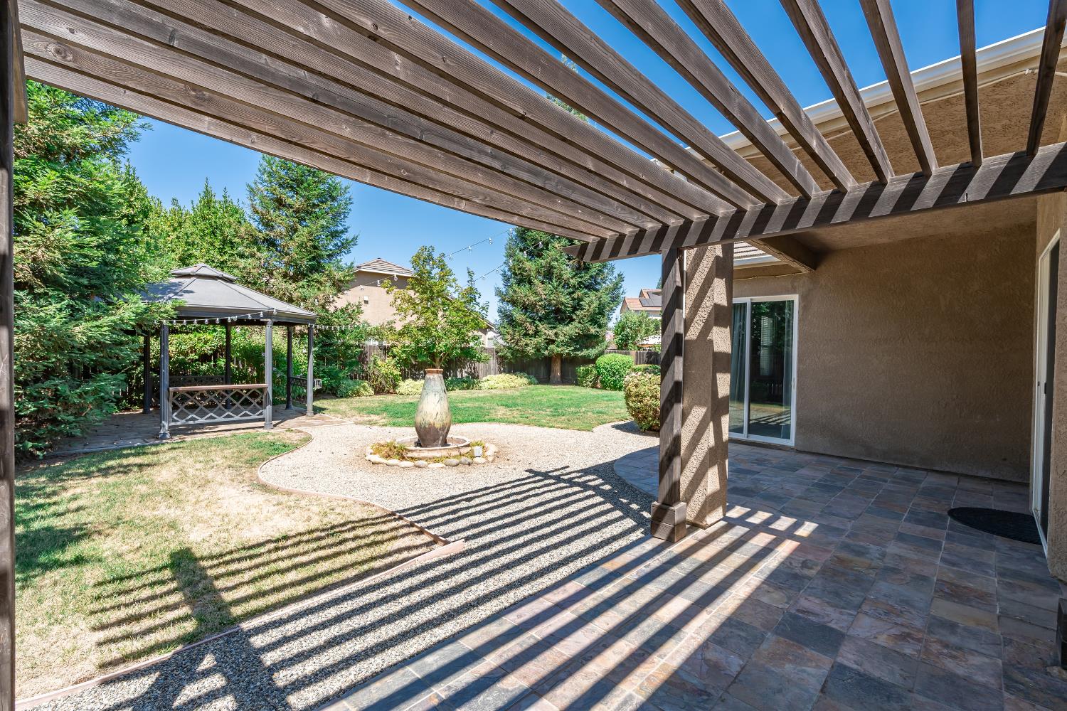 256 N Magnolia Ave, Clovis, CA 93611