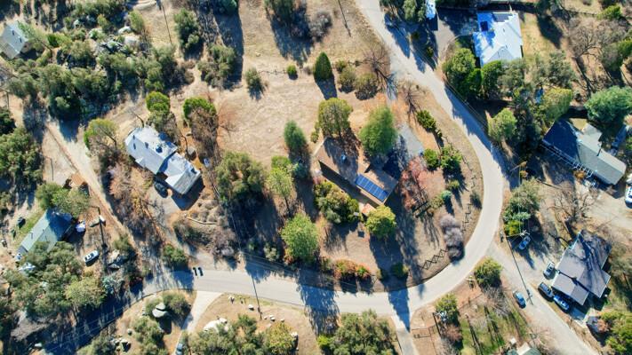 45512 Lauri Ln, Oakhurst, CA 93644