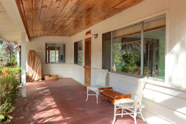 45512 Lauri Ln, Oakhurst, CA 93644