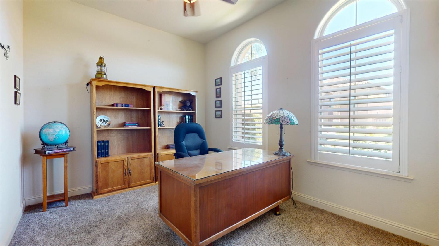 1341 E Via Corsica Pl, Fresno, CA 93730