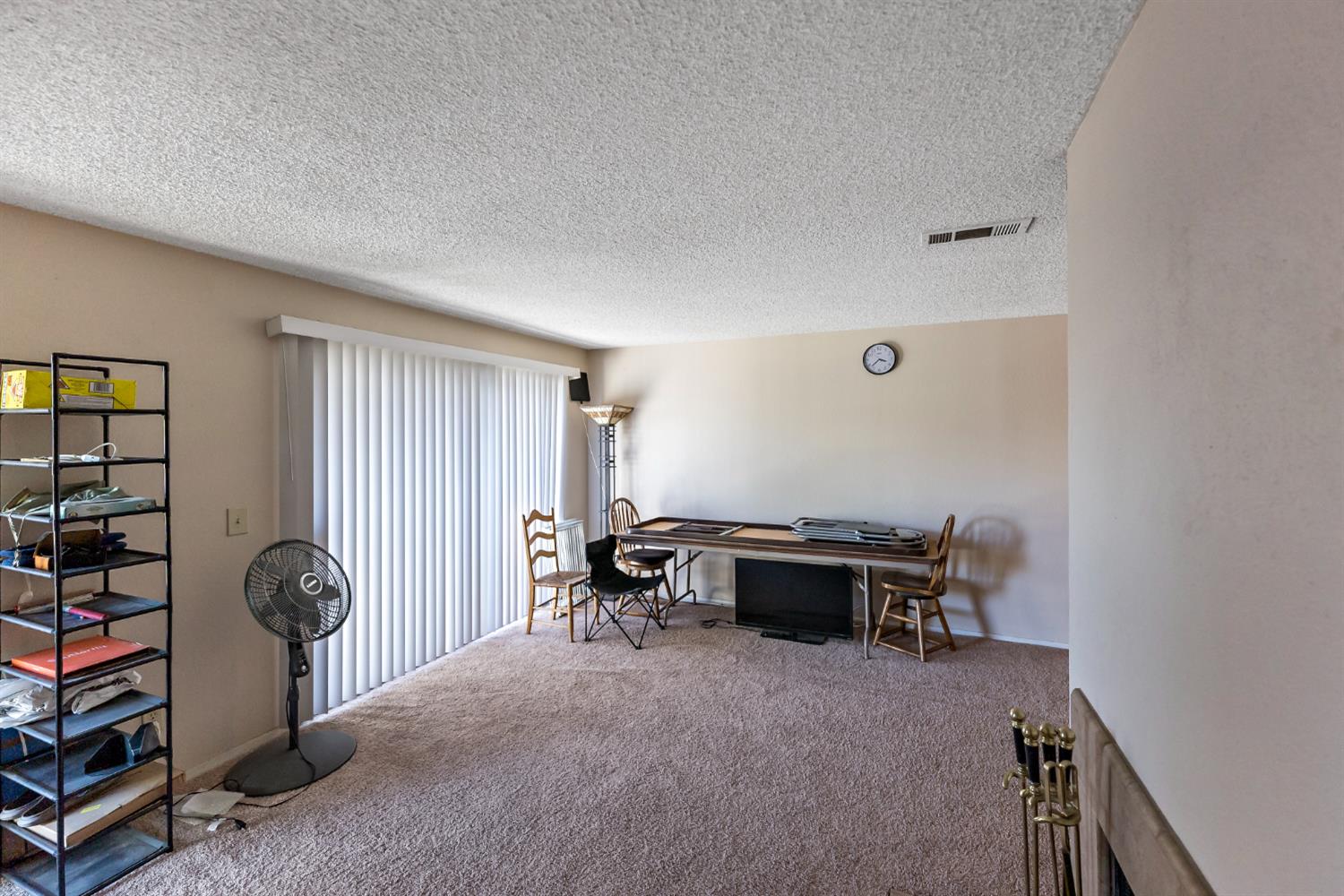 4504 N Valentine Ave #141, Fresno, CA 93722