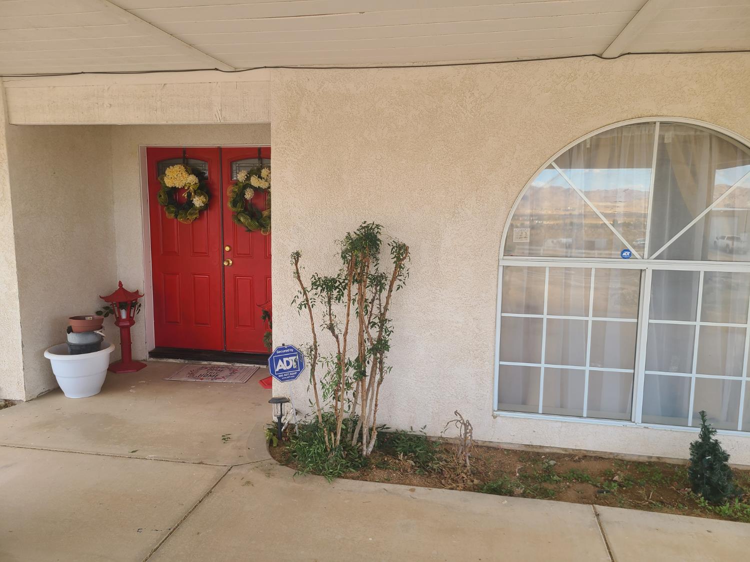 26275 Rancho. St, Apple Valley, CA 92308