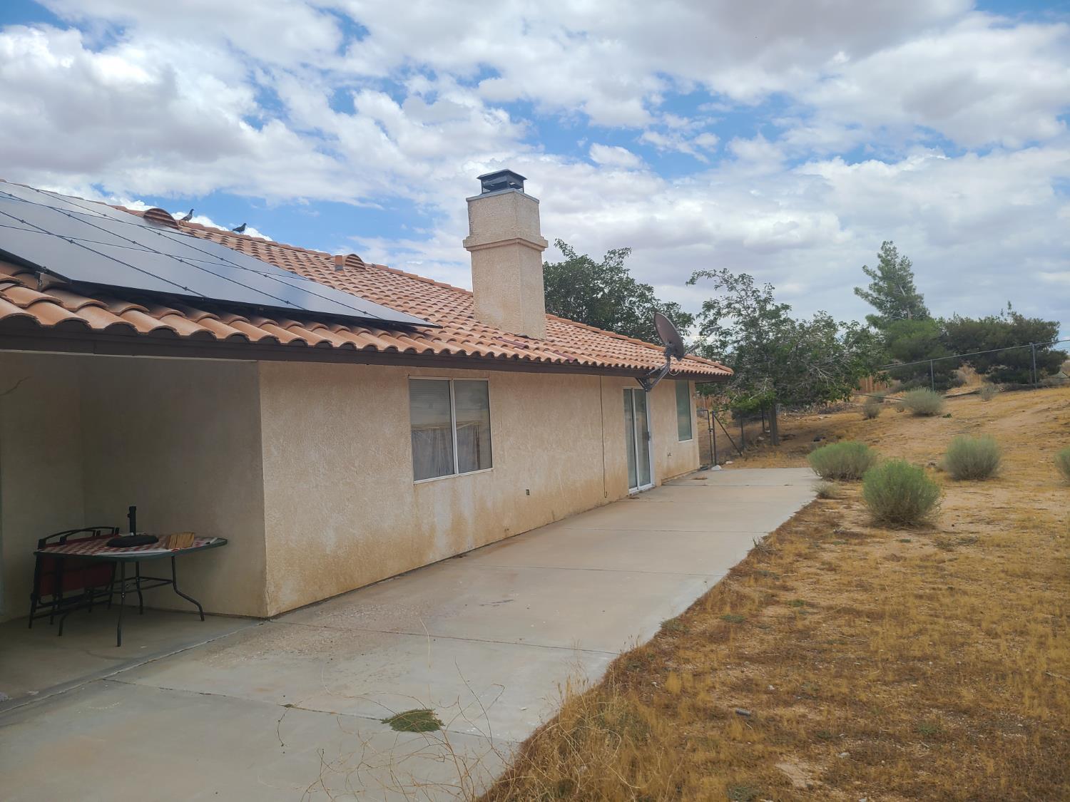 26275 Rancho. St, Apple Valley, CA 92308