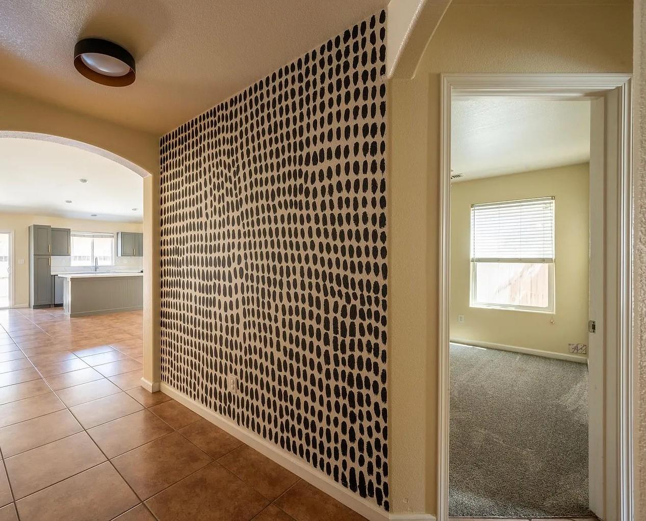 591 S Bundy Dr, Fresno, CA 93727