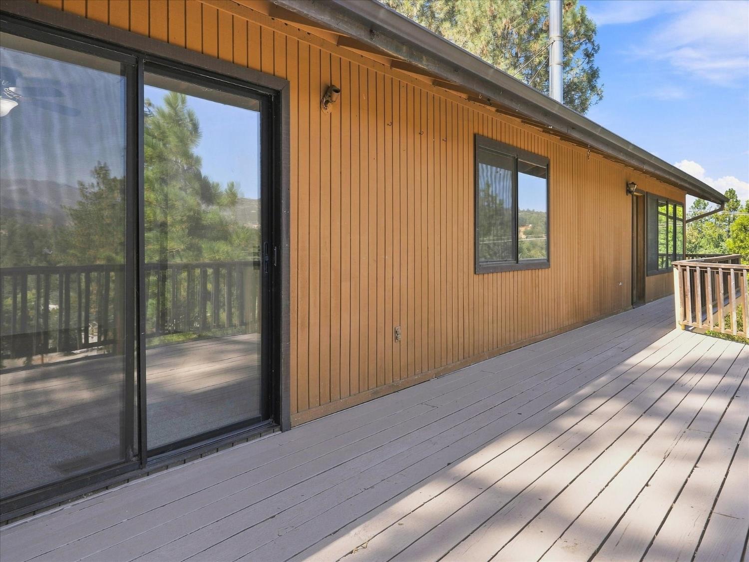 40901 Elliott Dr, Oakhurst, CA 93644