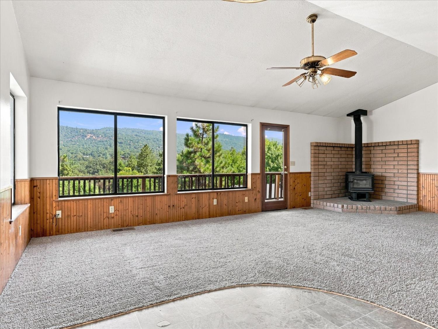 40901 Elliott Dr, Oakhurst, CA 93644
