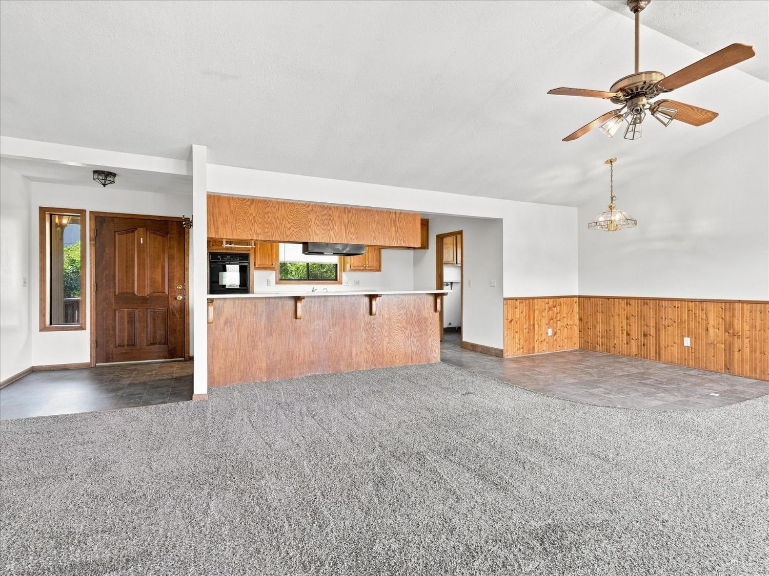 40901 Elliott Dr, Oakhurst, CA 93644
