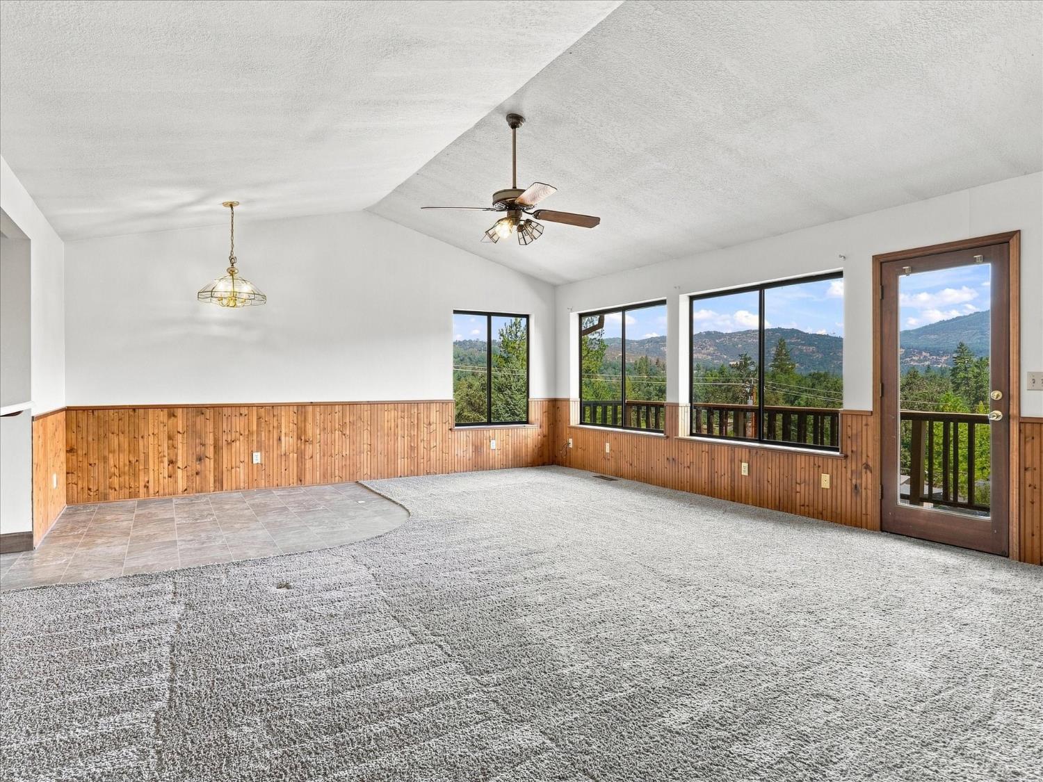 40901 Elliott Dr, Oakhurst, CA 93644