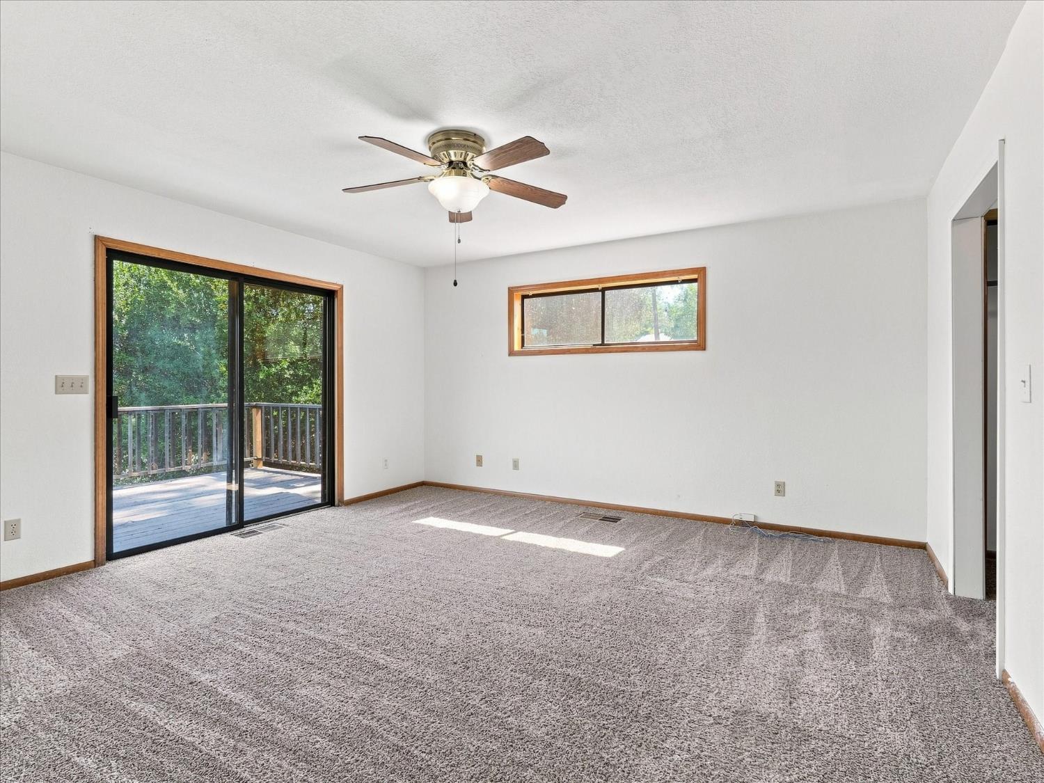 40901 Elliott Dr, Oakhurst, CA 93644