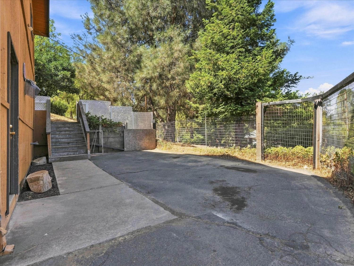 40901 Elliott Dr, Oakhurst, CA 93644