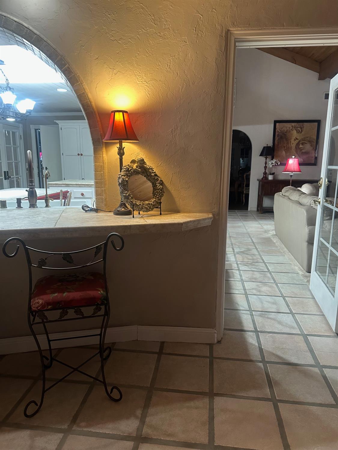 886 E Richmond Ave, Fresno, CA 93720