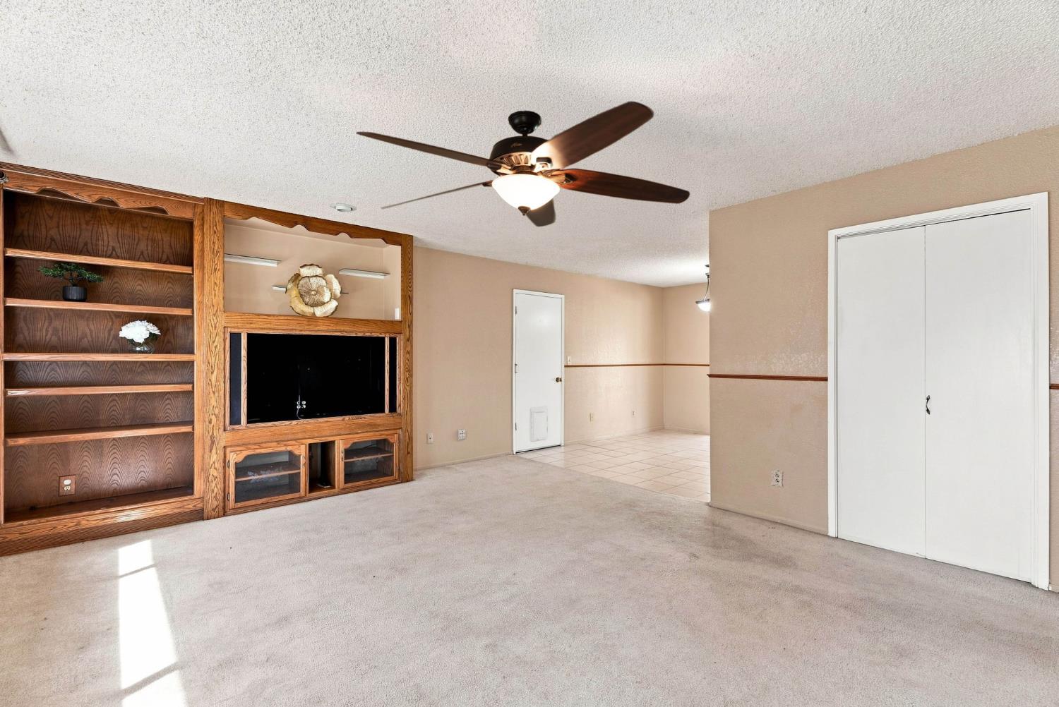 18518 Hanover Dr, Madera, CA 93638
