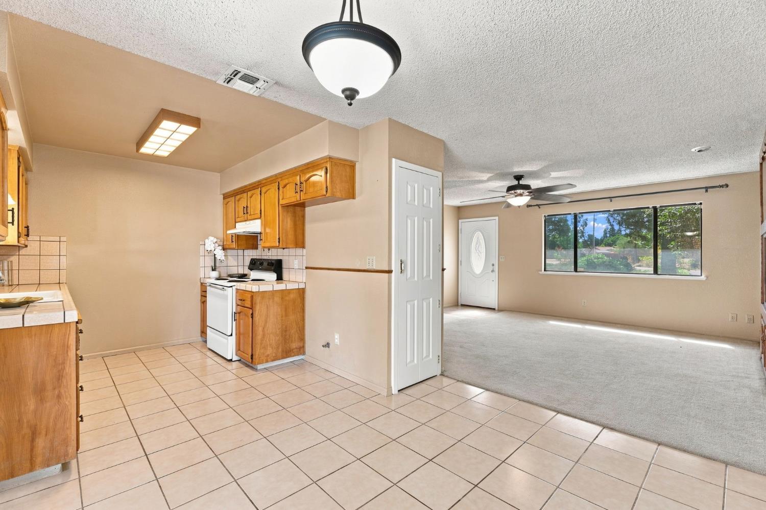 18518 Hanover Dr, Madera, CA 93638