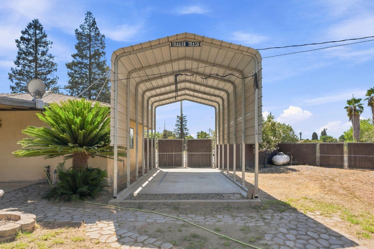 18518 Hanover Dr, Madera, CA 93638