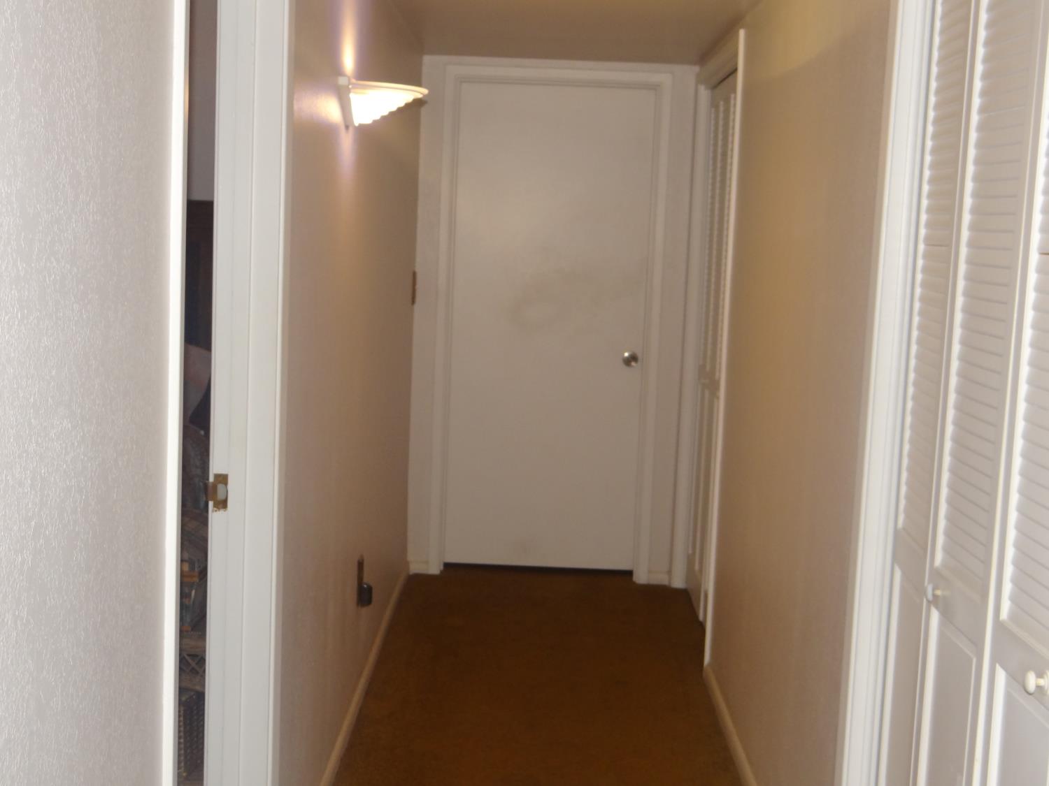 2712 W Mesa Ave, Fresno, CA 93711