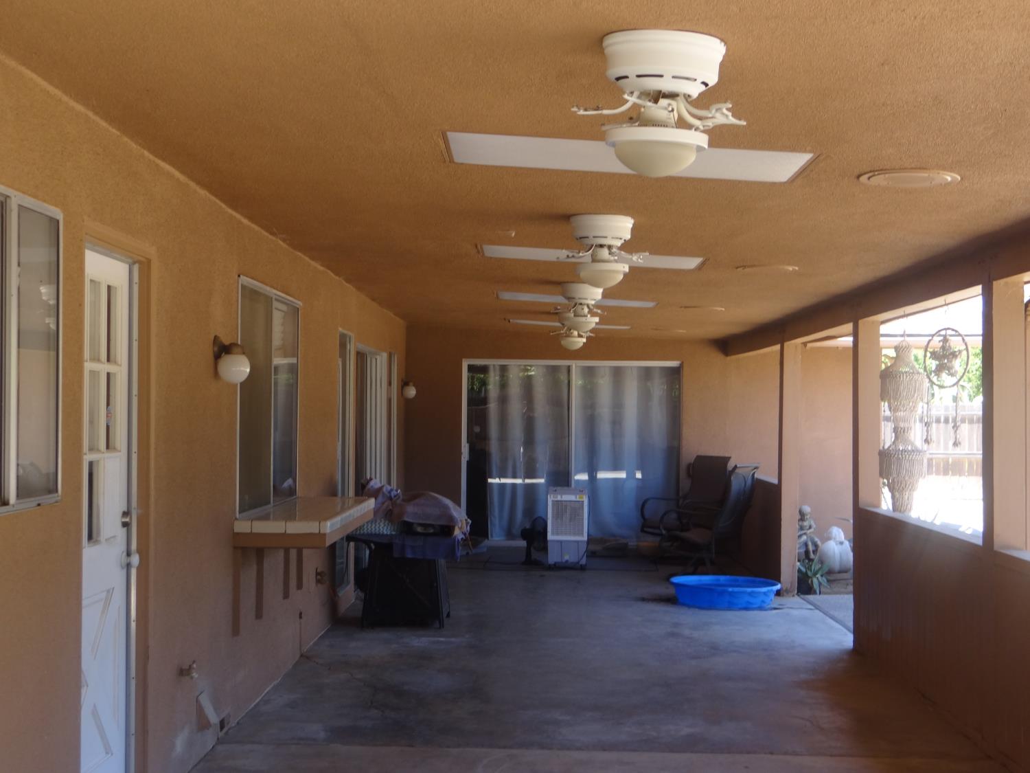 2712 W Mesa Ave, Fresno, CA 93711