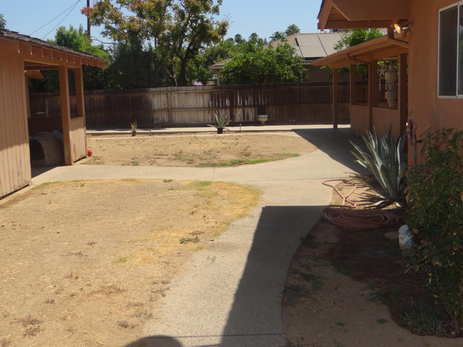 2712 W Mesa Ave, Fresno, CA 93711