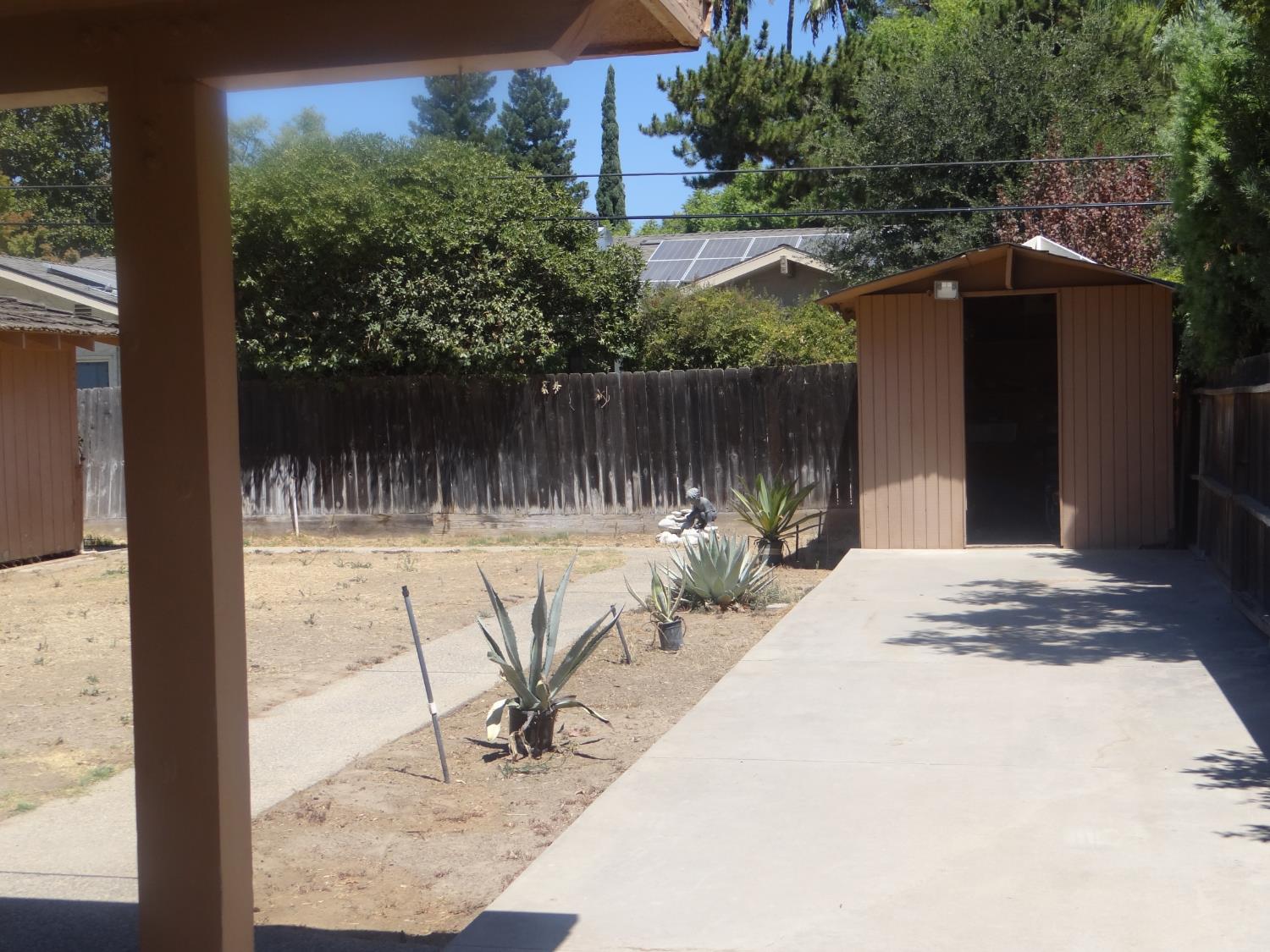 2712 W Mesa Ave, Fresno, CA 93711