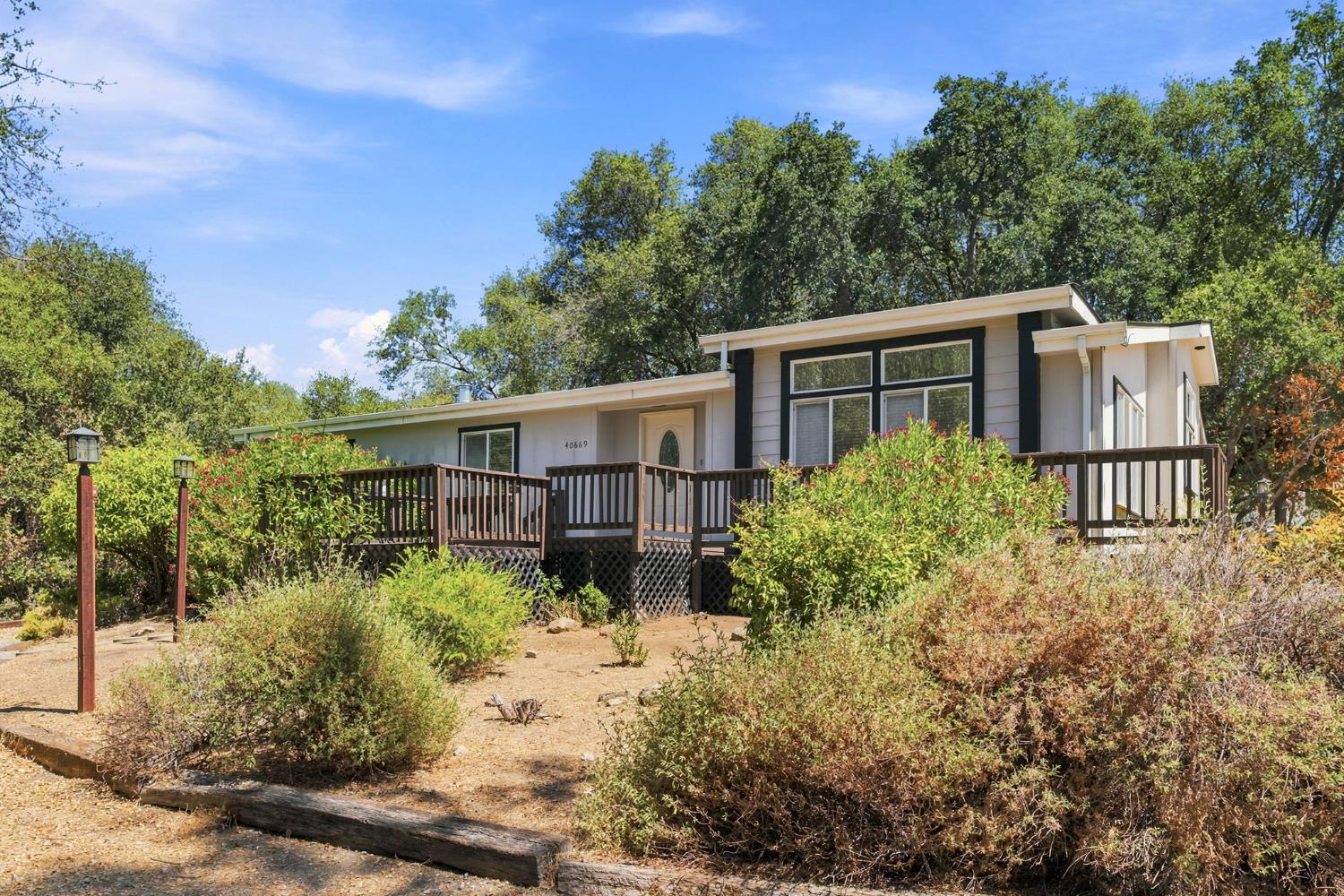 40869 Road 425A, Oakhurst, CA 93644
