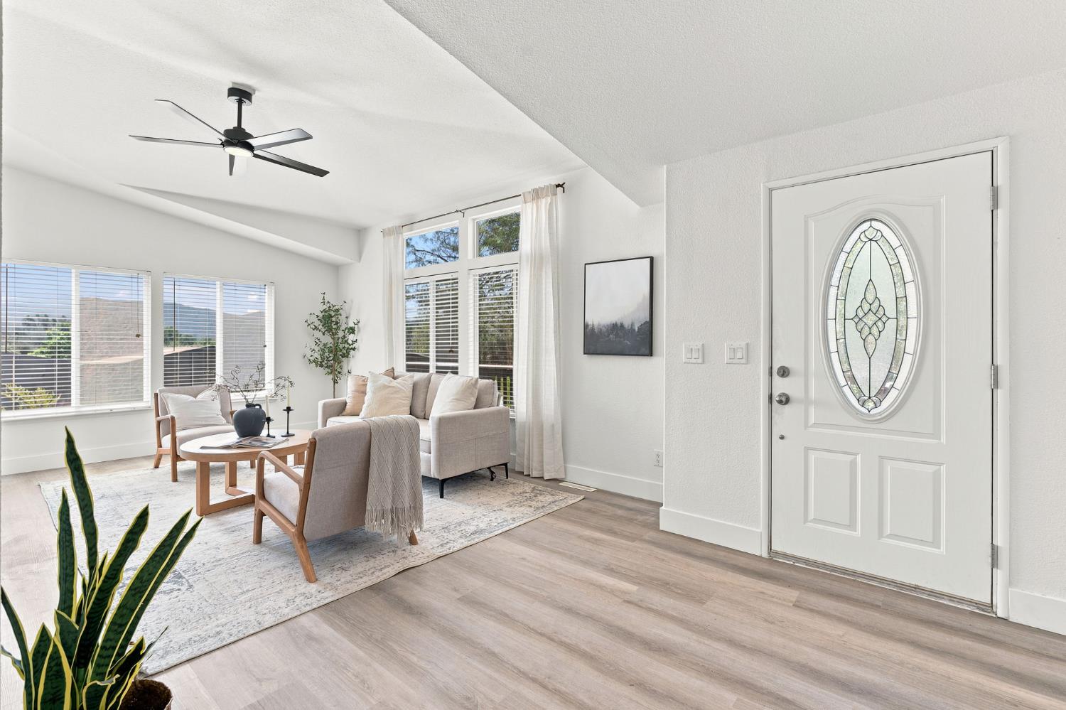 40869 Road 425A, Oakhurst, CA 93644