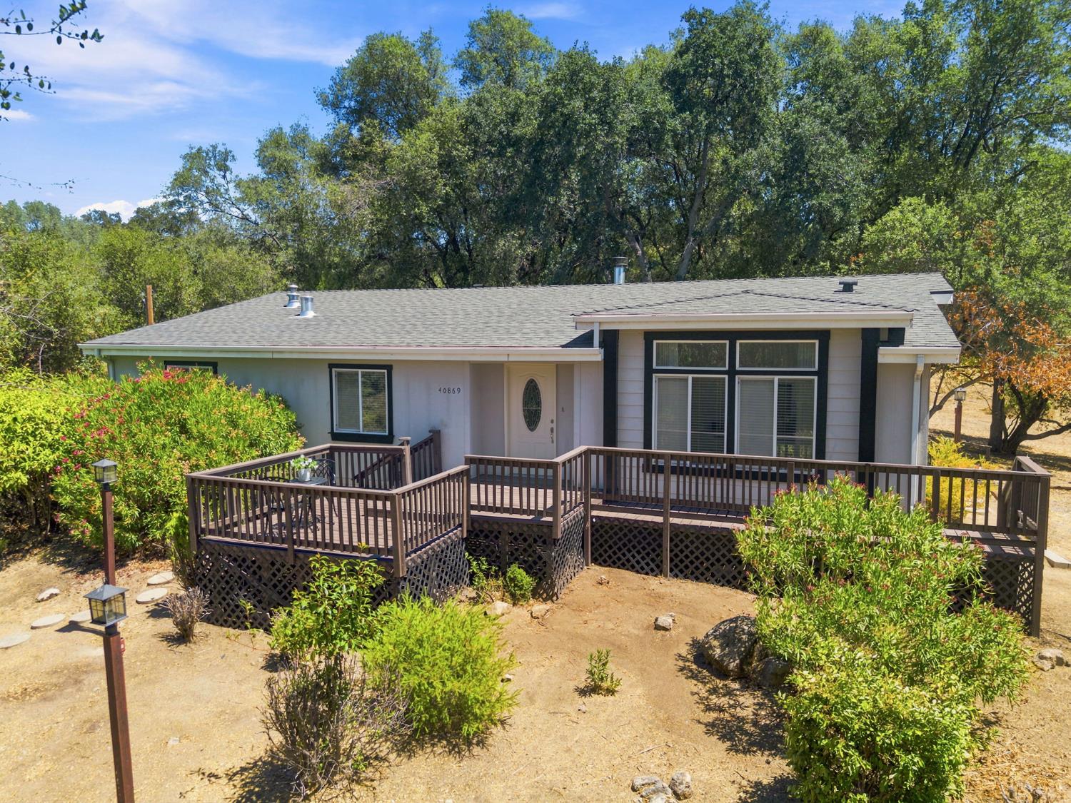 40869 Road 425A, Oakhurst, CA 93644