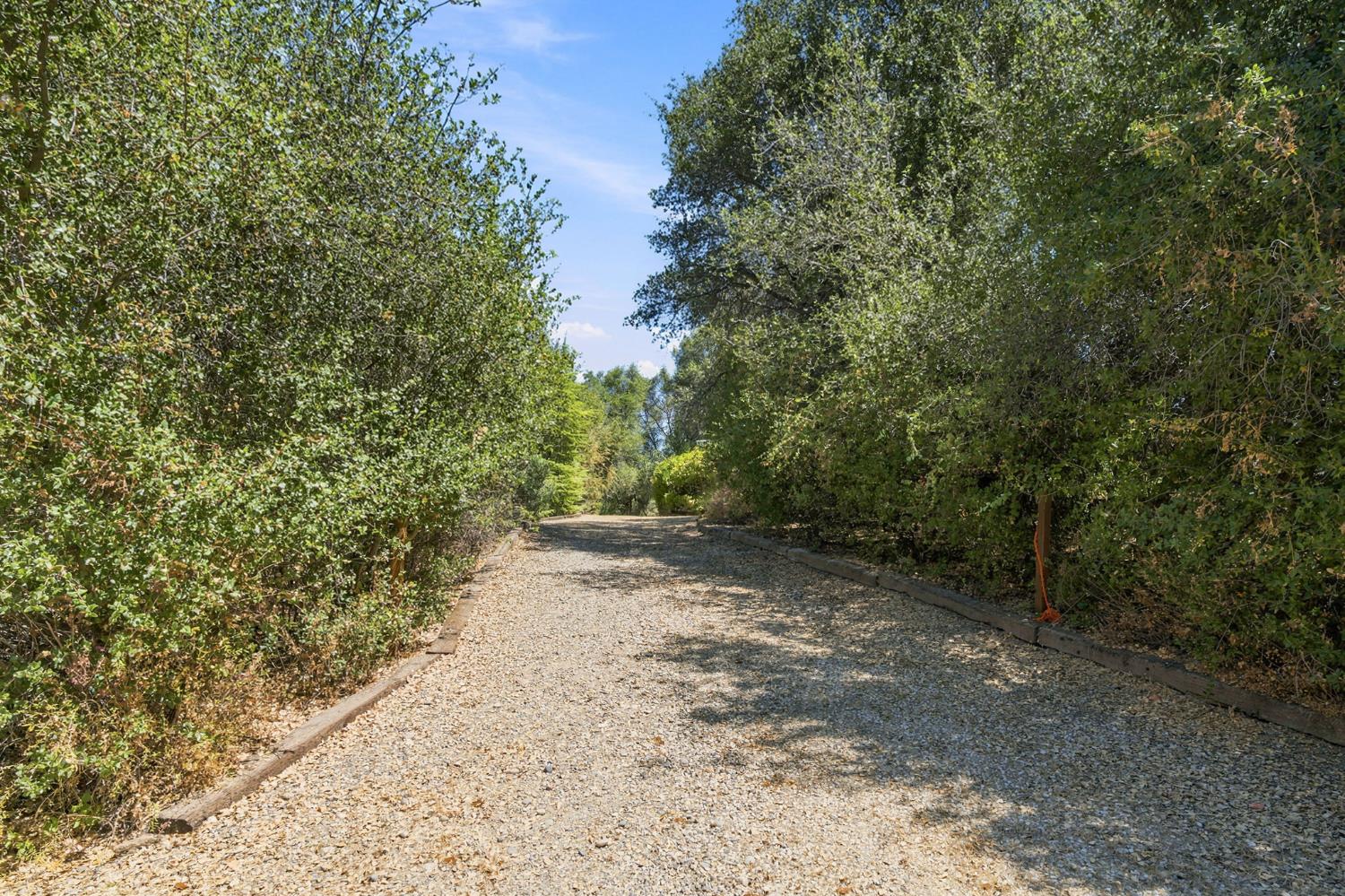 40869 Road 425A, Oakhurst, CA 93644