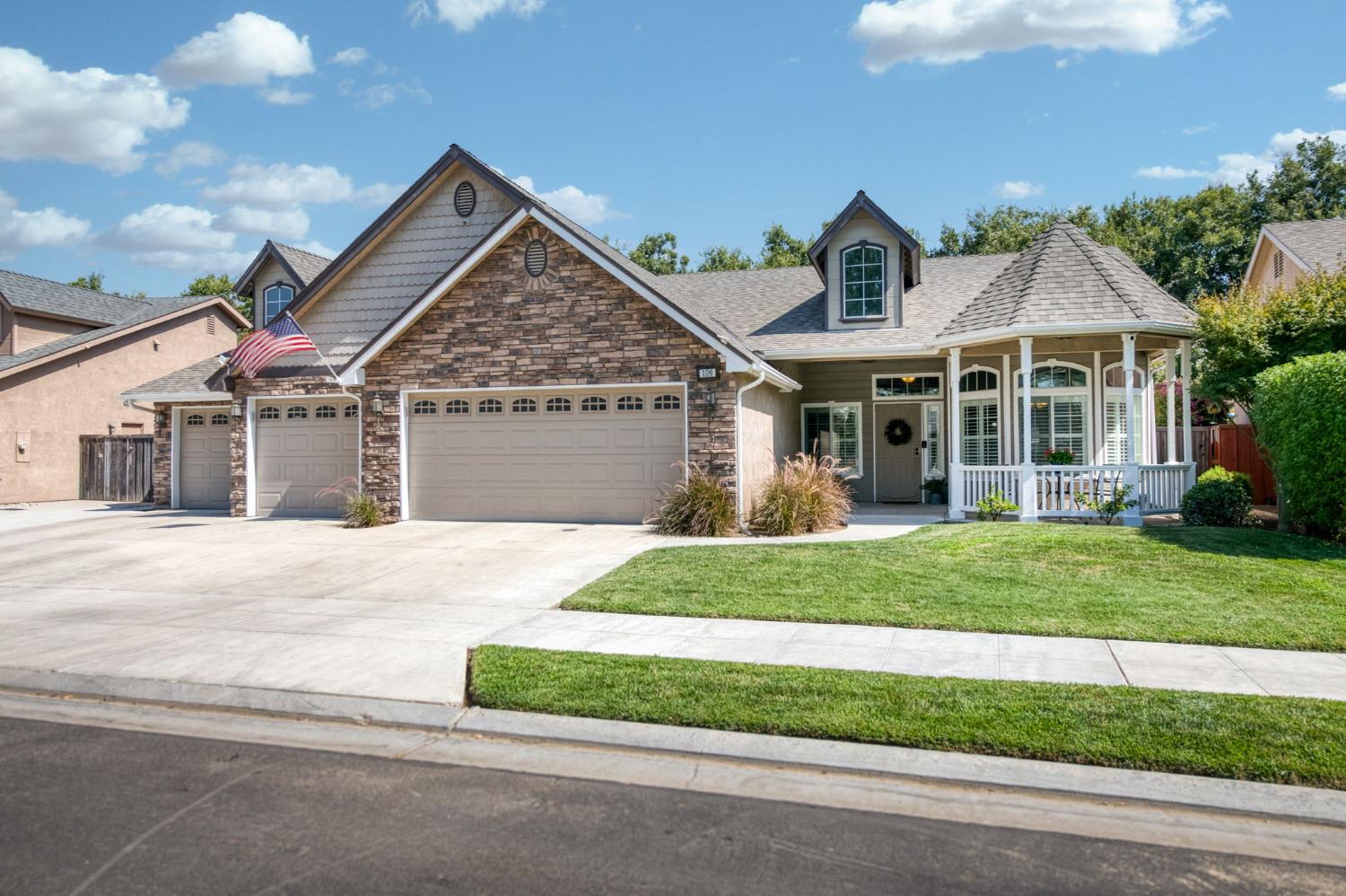 106 Moody Ave, Clovis, CA 93619
