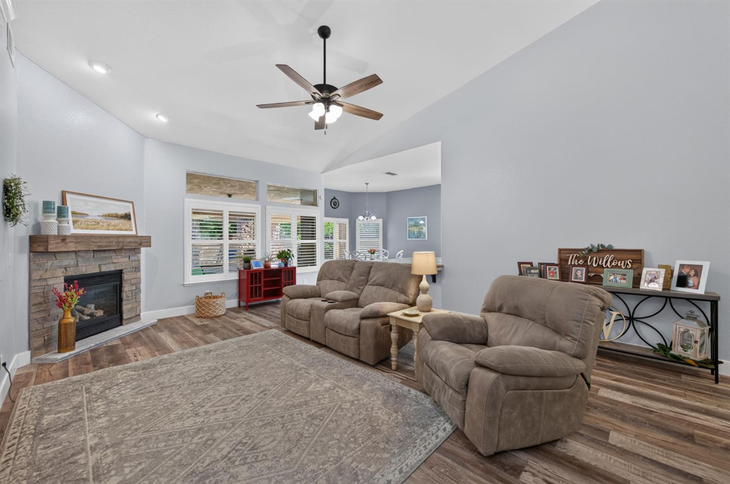 106 Moody Ave, Clovis, CA 93619