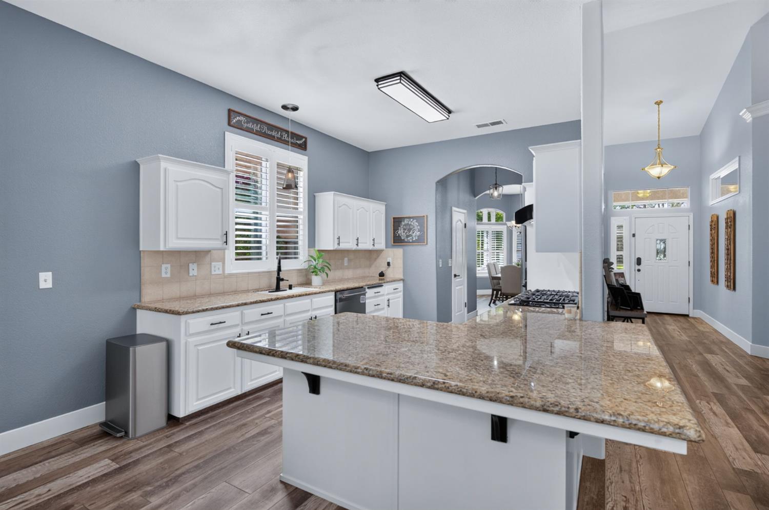 106 Moody Ave, Clovis, CA 93619