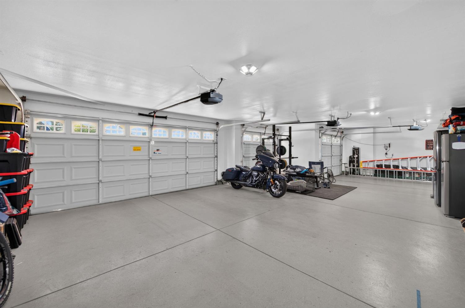 106 Moody Ave, Clovis, CA 93619