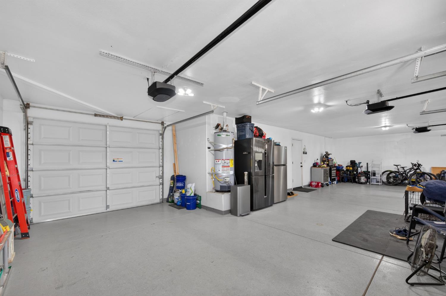 106 Moody Ave, Clovis, CA 93619