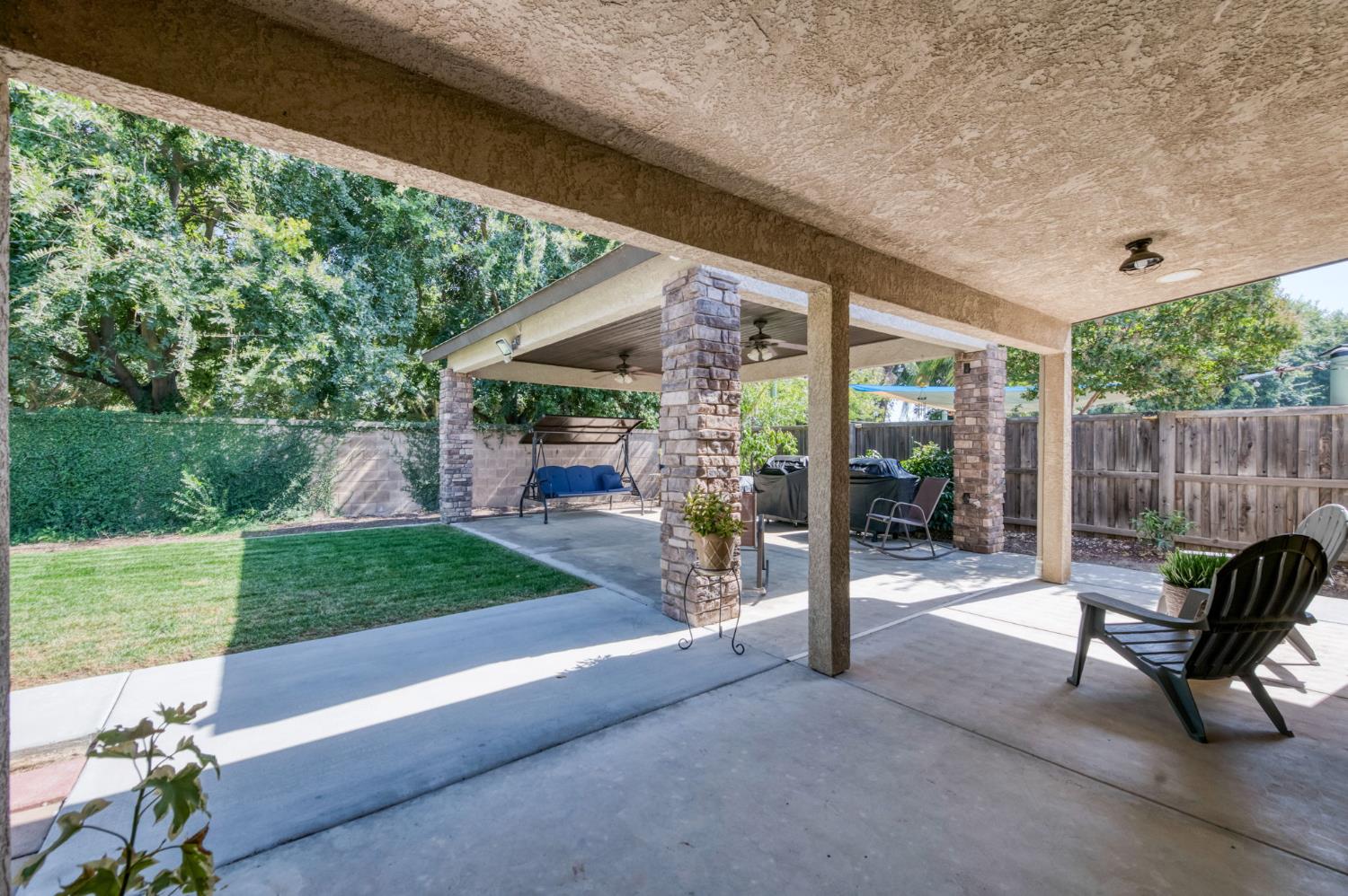 106 Moody Ave, Clovis, CA 93619