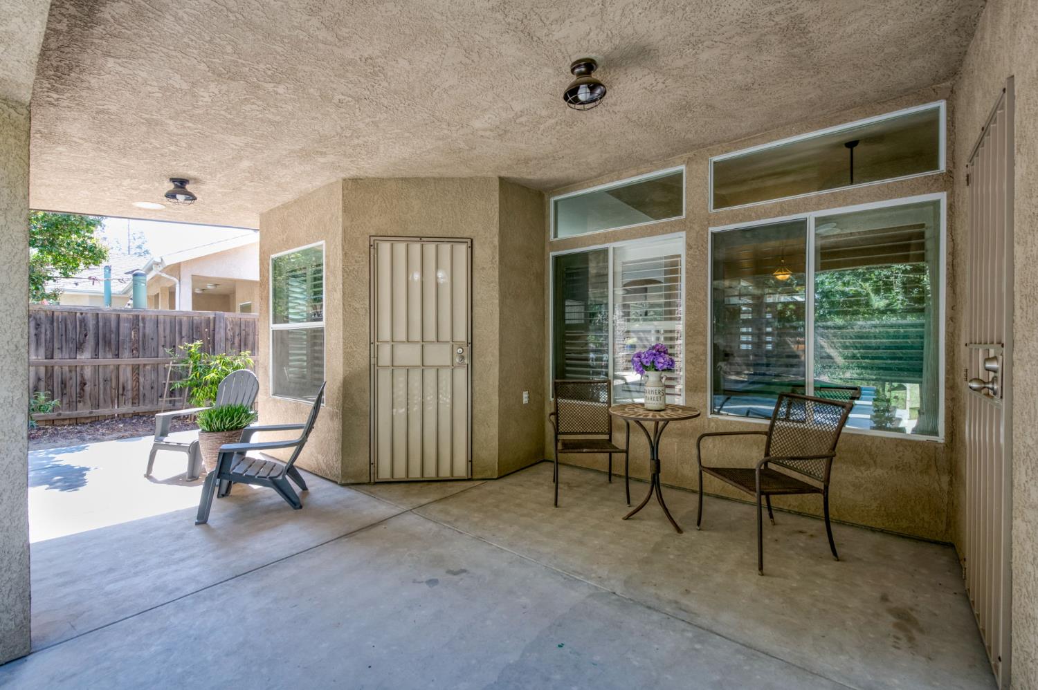 106 Moody Ave, Clovis, CA 93619