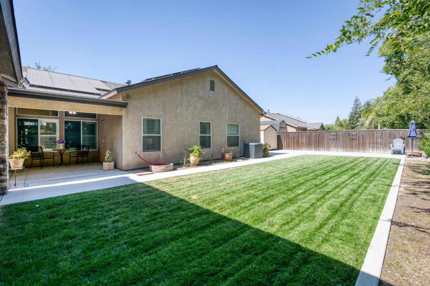 106 Moody Ave, Clovis, CA 93619