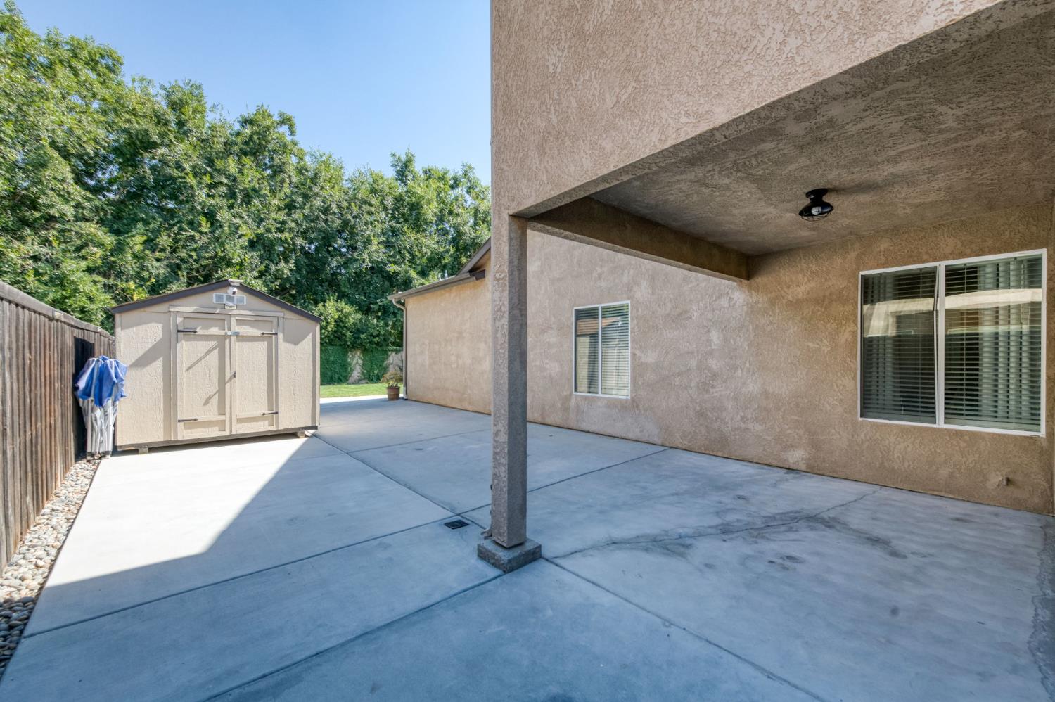 106 Moody Ave, Clovis, CA 93619