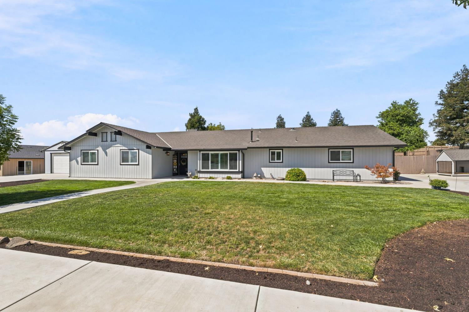 16176 Paula, Madera, CA 93636
