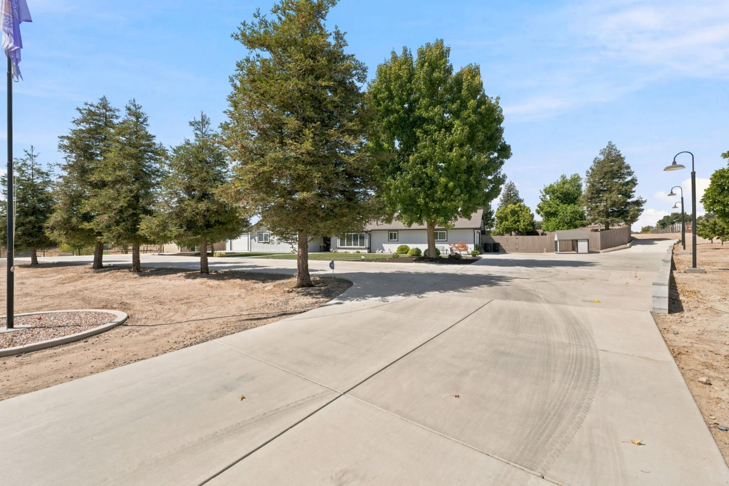 16176 Paula, Madera, CA 93636
