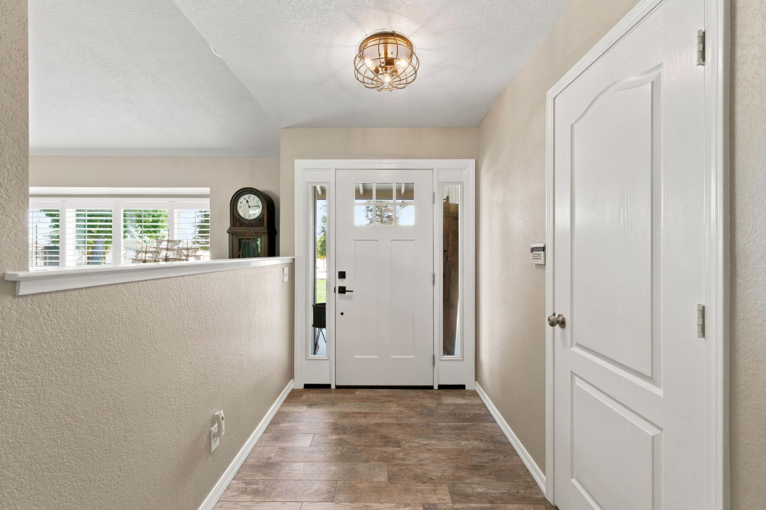16176 Paula, Madera, CA 93636