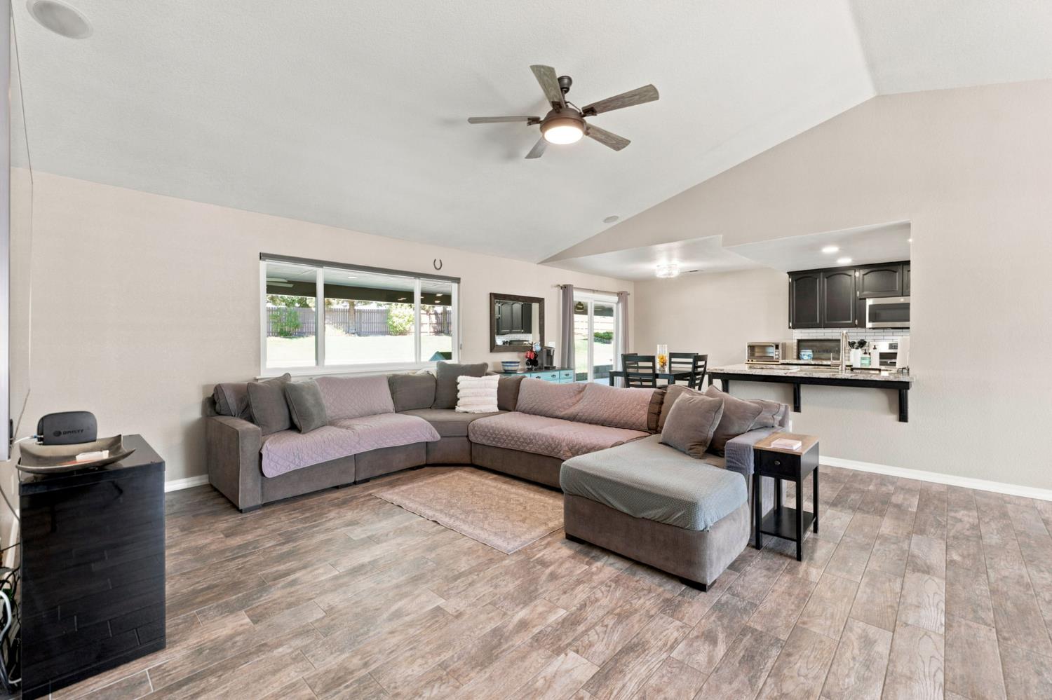 16176 Paula, Madera, CA 93636