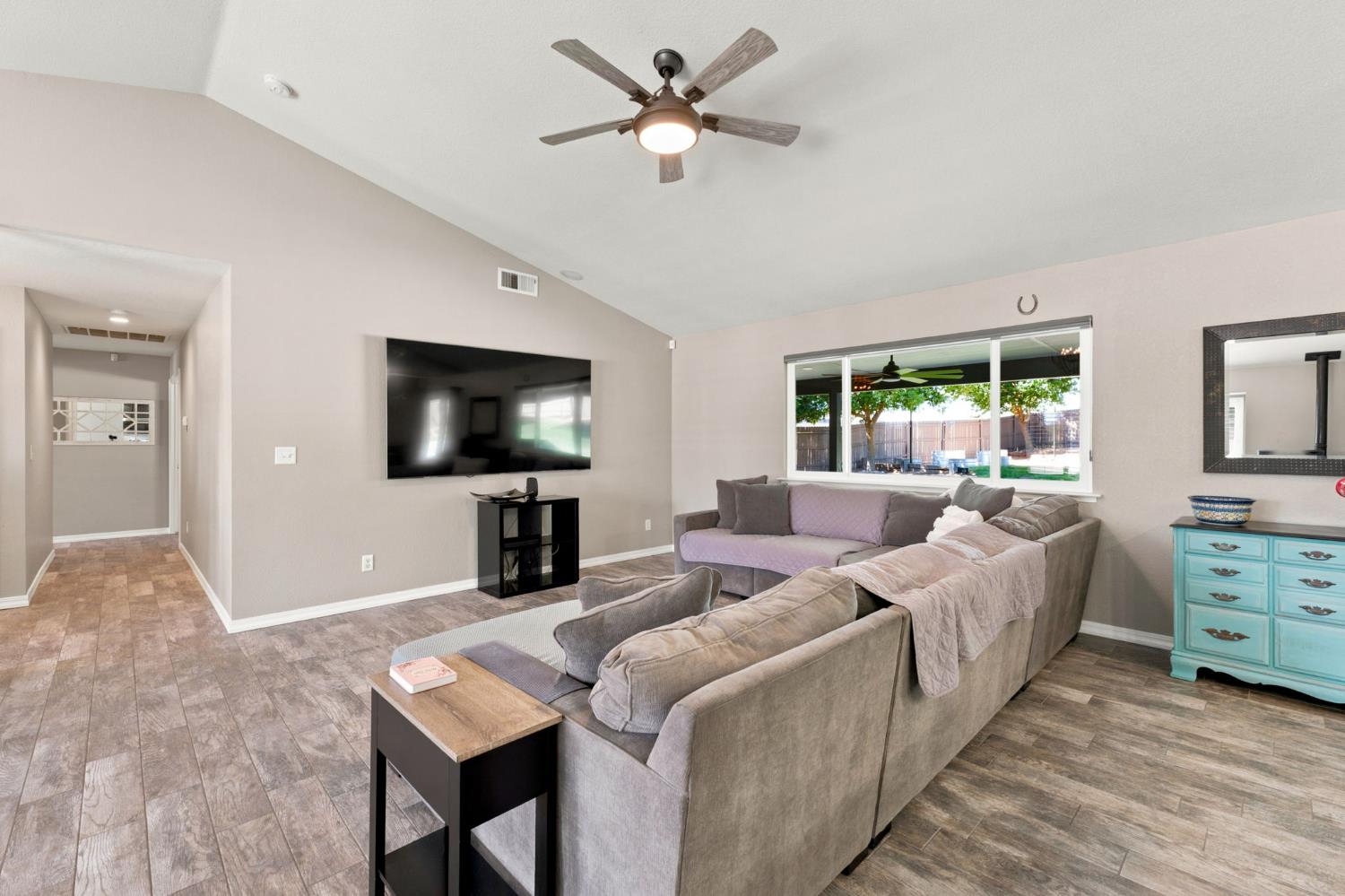 16176 Paula, Madera, CA 93636