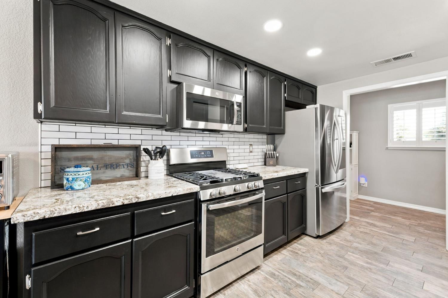 16176 Paula, Madera, CA 93636
