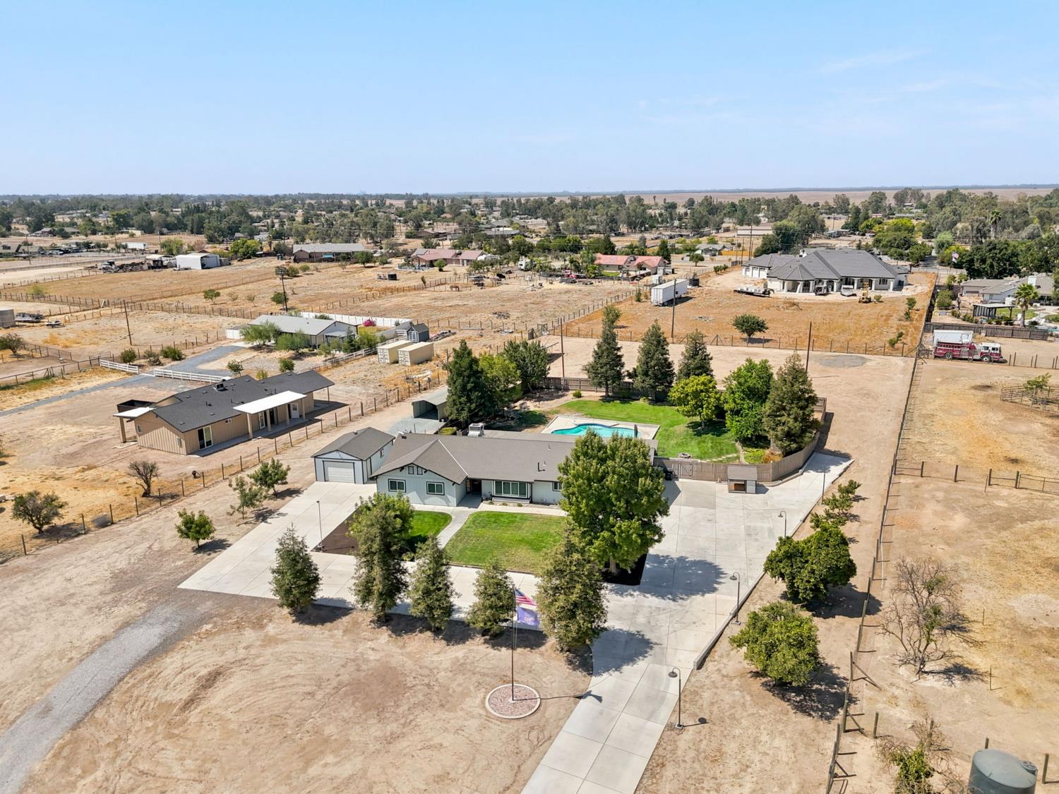 16176 Paula, Madera, CA 93636