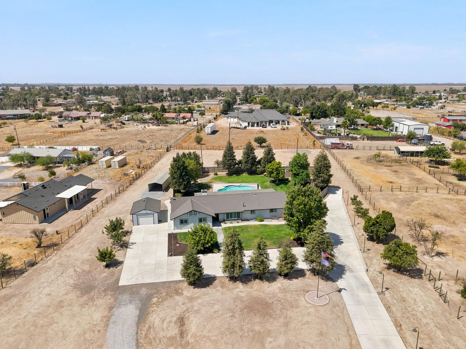 16176 Paula, Madera, CA 93636